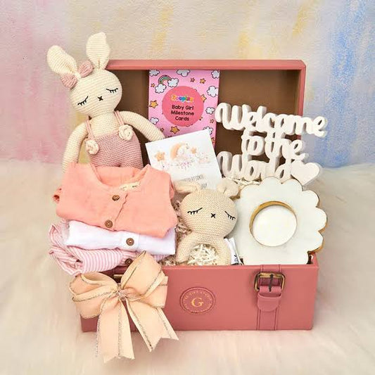 what to buy newborn baby gift
