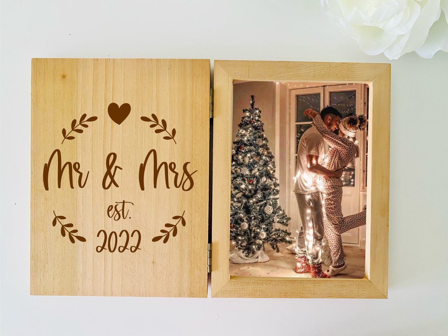 Photo Frame - Mr & Mrs 2026